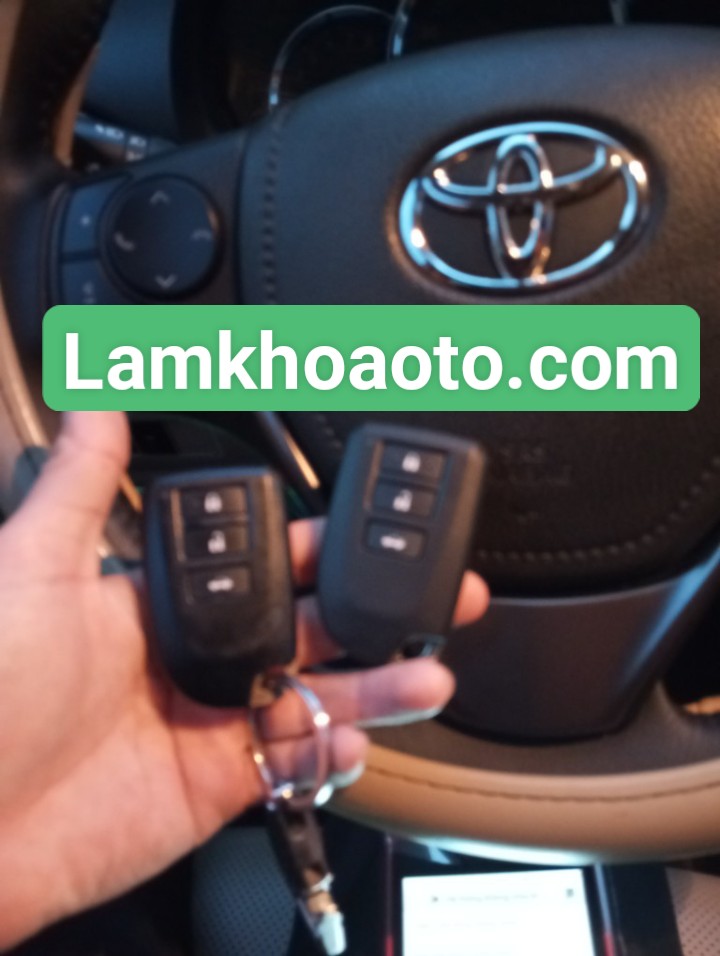 lam chia khoa thong minh toyota vios tai tphcm