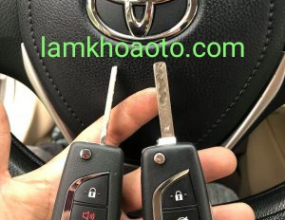 Chìa khoá xe Toyota Fortuner 